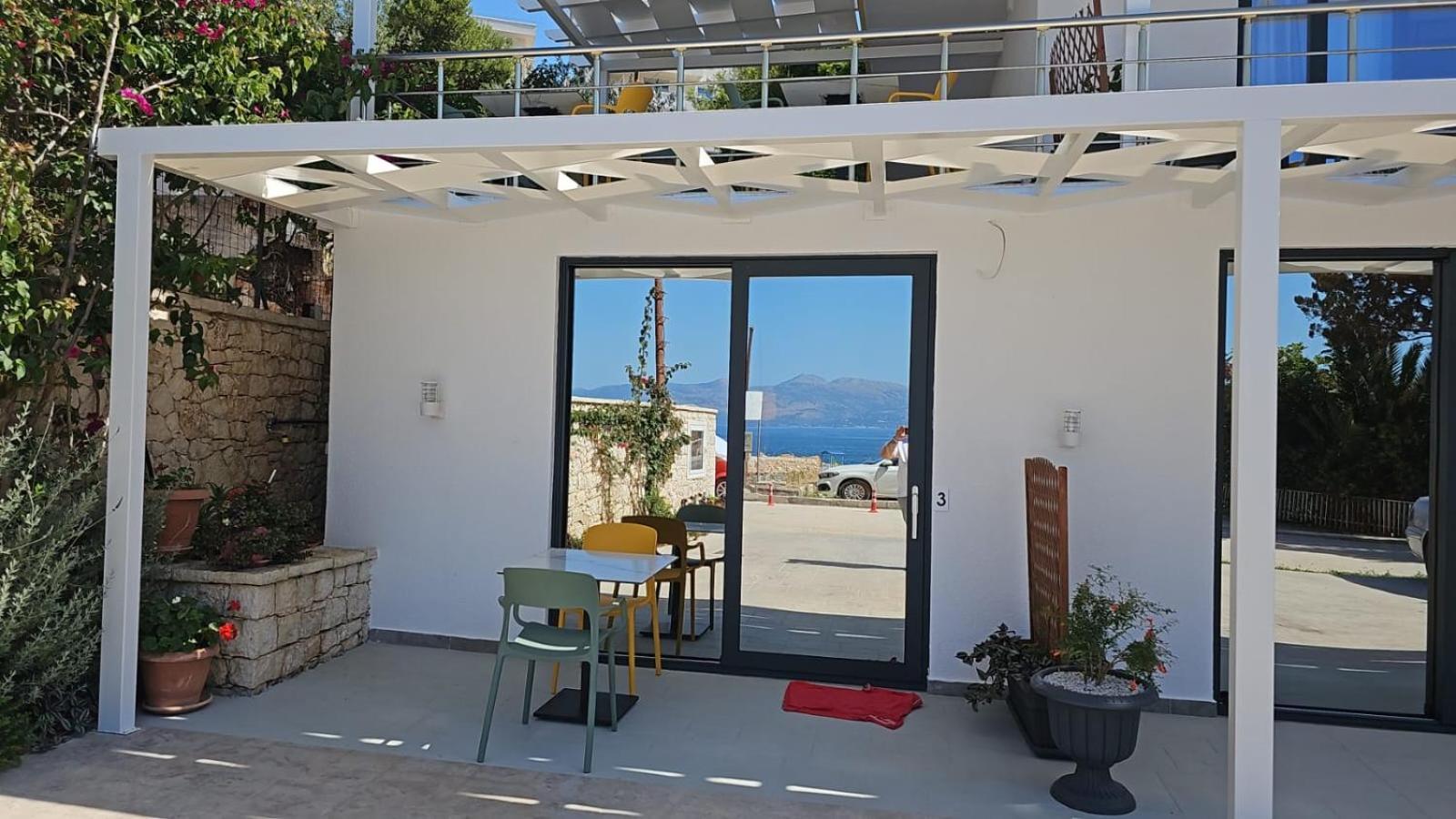 Ardit Seaside Rooms Саранда Экстерьер фото